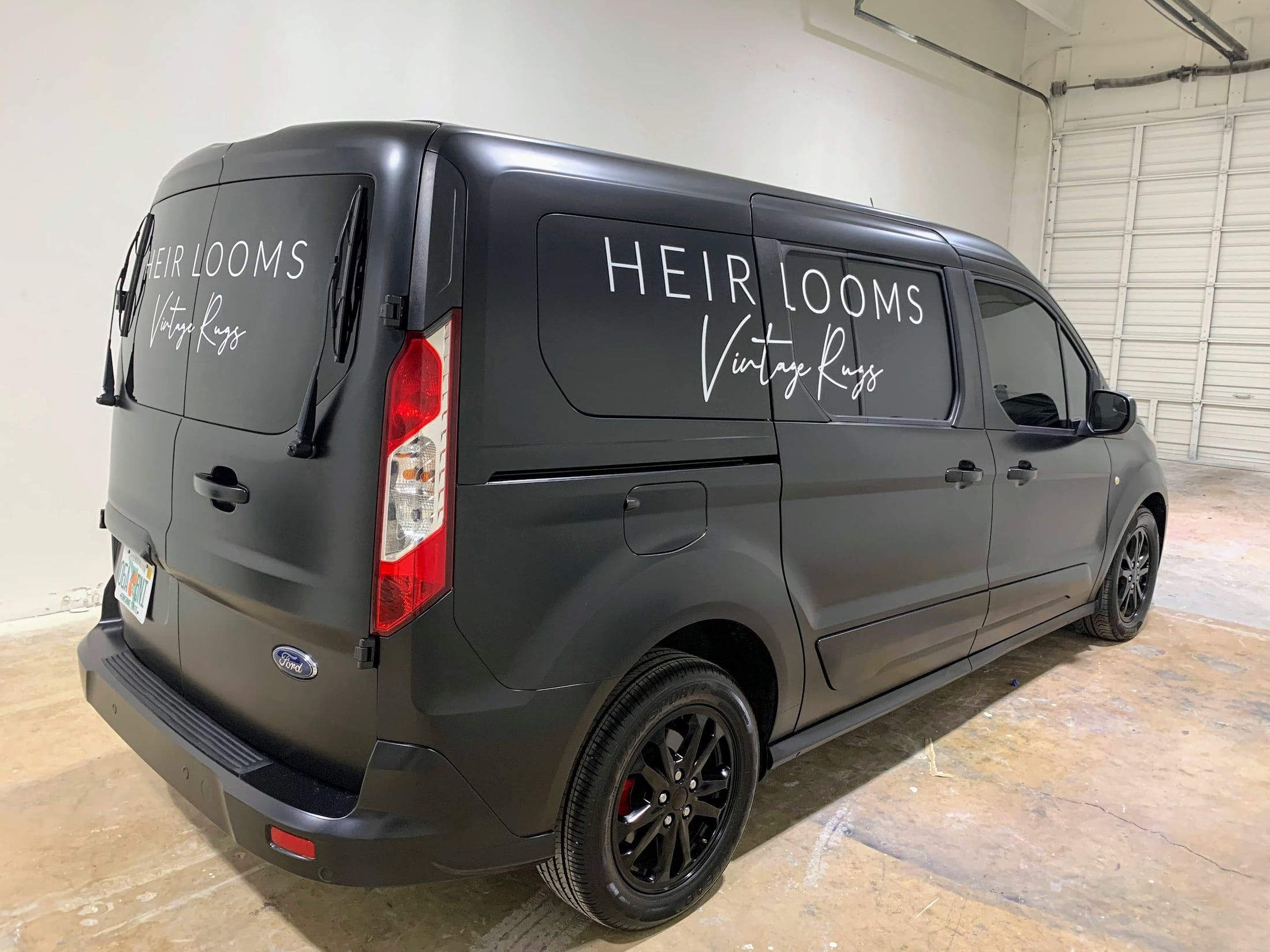 Van lettering for a vintage rug gallery for Heir Looms Vintage Rugs