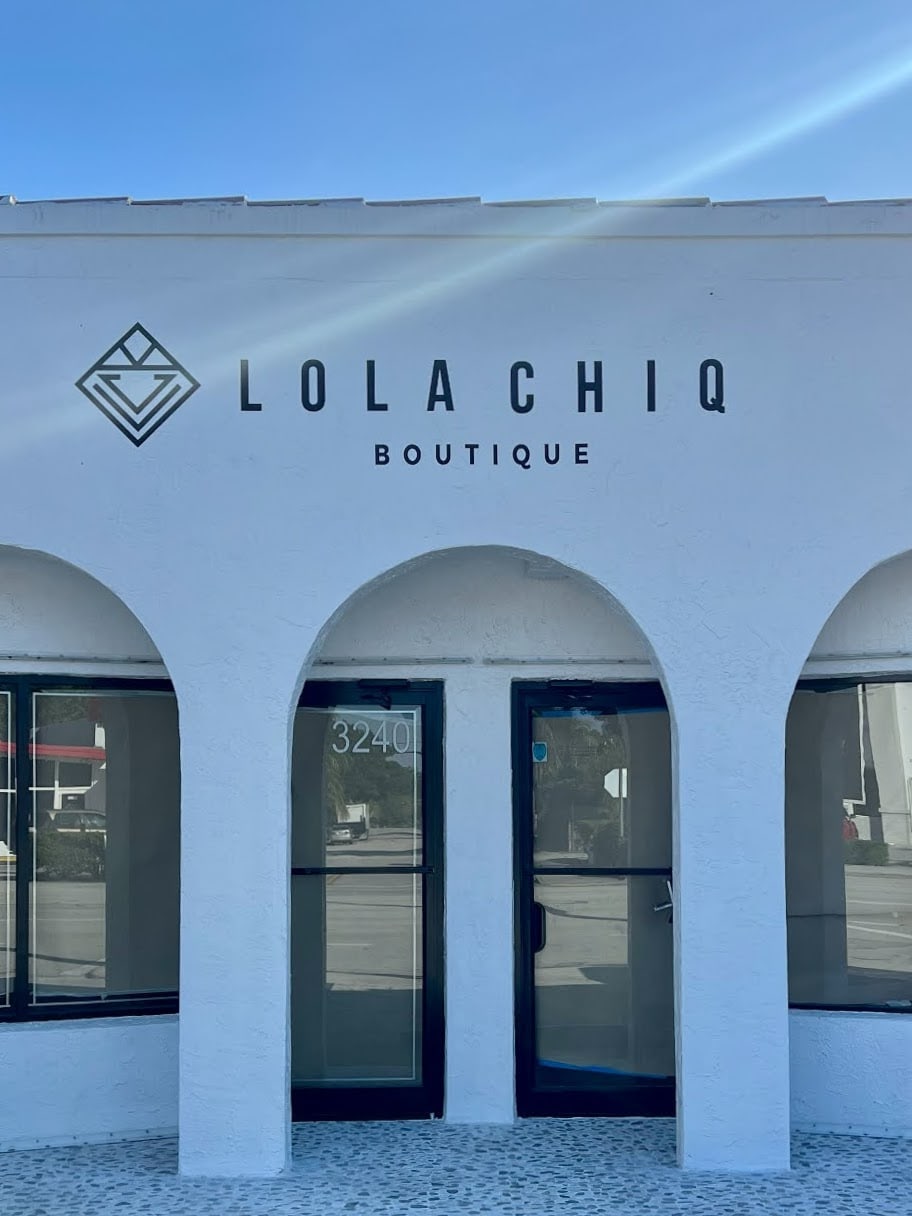Storefront identity for a boutique for Lola Chiq Boutique, South Florida